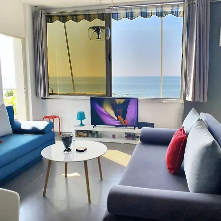 Lägenhet Sea View Nik *